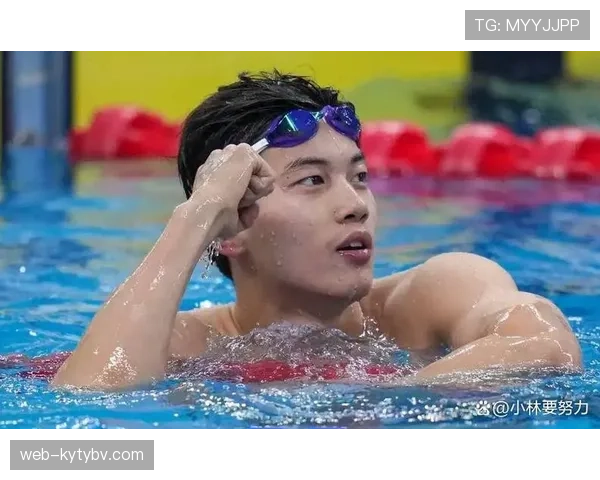 汪顺训练室里连瓶水都得按秒算时间，想象下他休息日啥样儿？